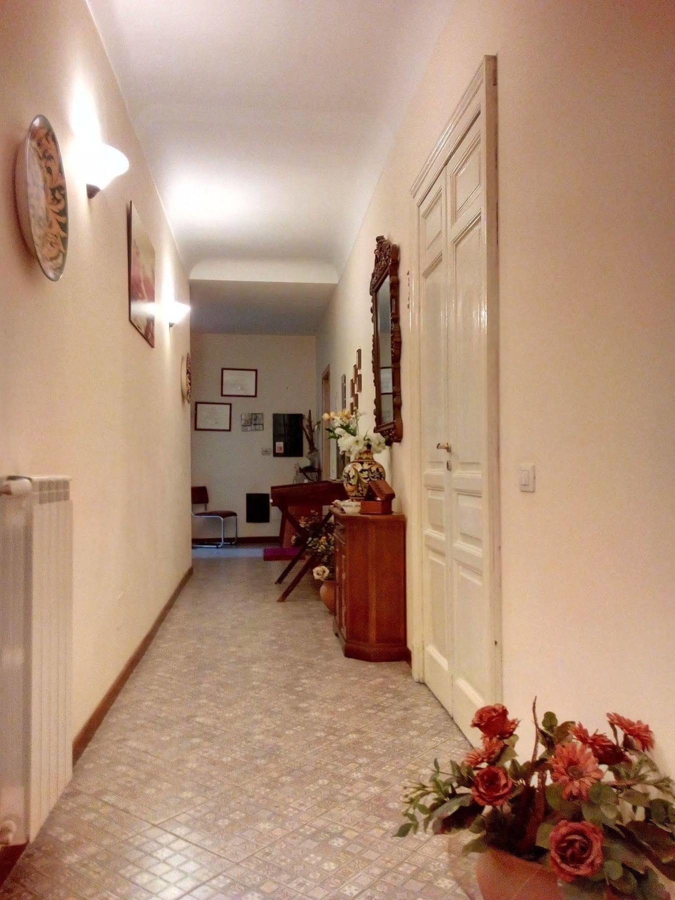 Palazzo Aprile Hotel Caltagirone Exterior photo